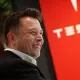 Tesla pays employees less than competitors, but offers stock grants and seeks 'fanatics' - Business Insider