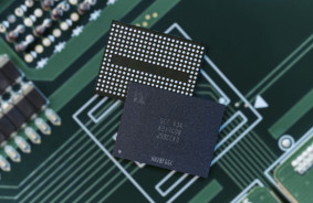 50% cheaper SSDs: Samsung starts production of 9th generation V9 QLC NAND