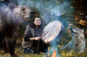 A 12,000-year-old burial site of a shamaness has been unearthed in Turkey - with a hint of violent ancient rites