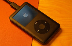 Apple iPod Classic with SSD, USB-C and Bluetooth in 2024 - the hardest part was opening the case