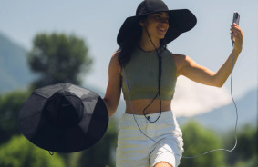 EcoFlow has released a hat with solar panels - will charge your smartphone in 3-4 hours