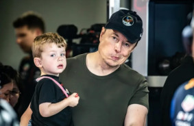 Ilon Musk wants to move his children and their mothers into a strange complex