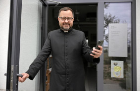 In Poland they opened a nano-chapel with ChatGPT instead of a priest - it works 24 hours a day, 7 days a week