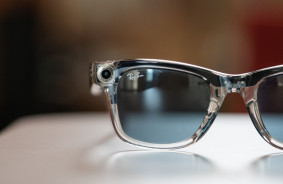 Meta updated Ray-Ban smart glasses - more AI with live translation, reminders and QR code scanning