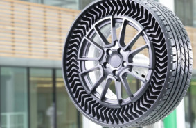 Tesla is in talks to use airless tires - resistant to "punctures"