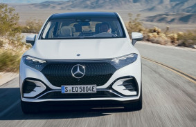 The 2024 electric Mercedes-Benz EQS gets a larger 118 kWh battery and an increased driving range