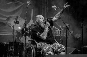 The lead singer of the first Iron Maiden albums, Paul Di'Anno, has died.