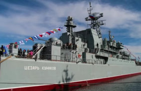 Video: Magura aquadrones sink the large amphibious assault ship "Caesar Kunikov" of the Russian Navy