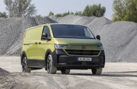 Volkswagen Transporter will be available as an electric car and plug-in hybrid for the first time