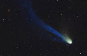 "Comet Devil" is brightest on April 21 - it happens once every 71 years