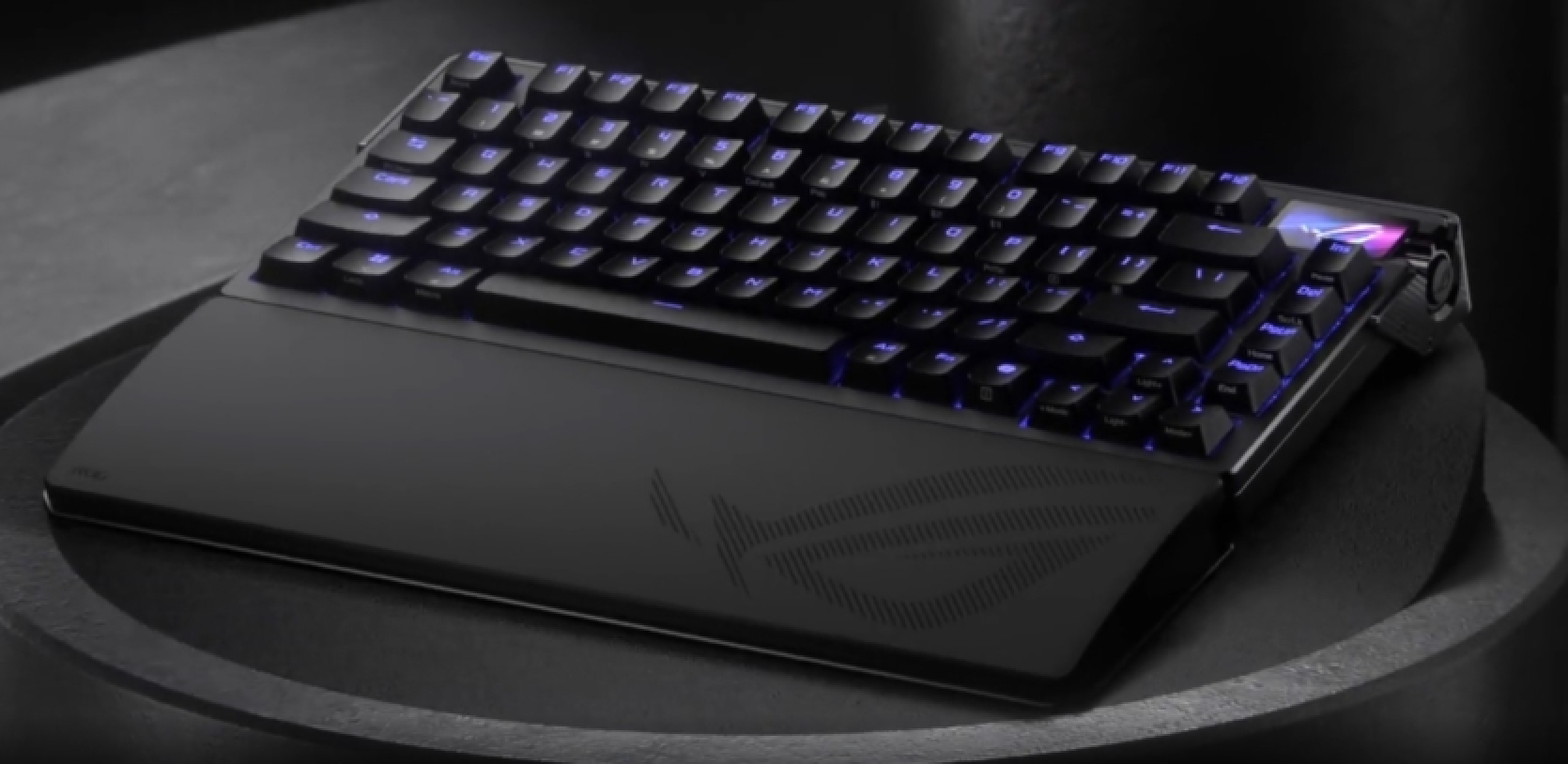 ASUS has launched a ROG keyboard with OLED display for the price of RTX 4070