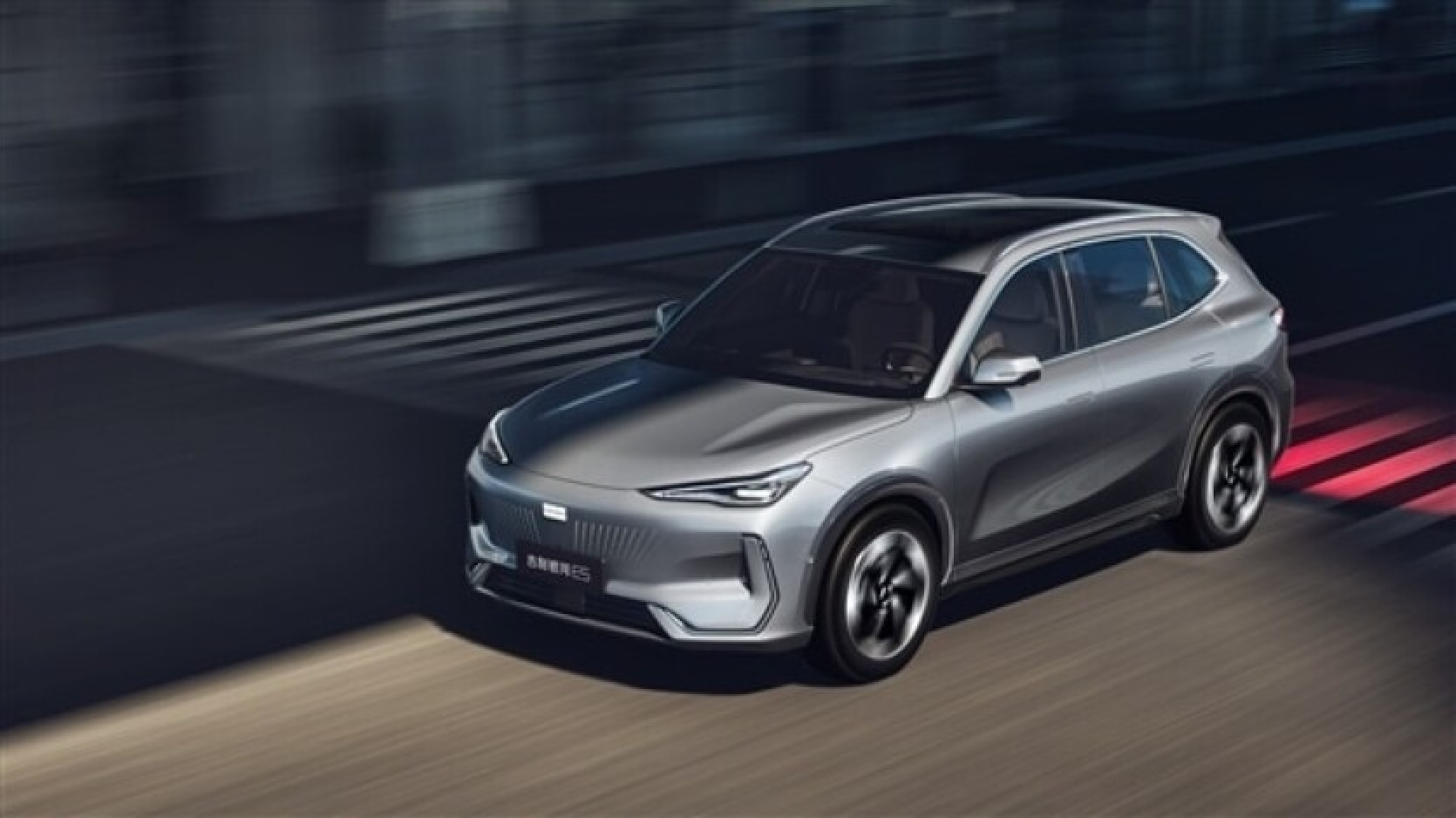 Geely EX5 - electric crossover with a range of up to 530 km will be available in Europe by the end of 2024