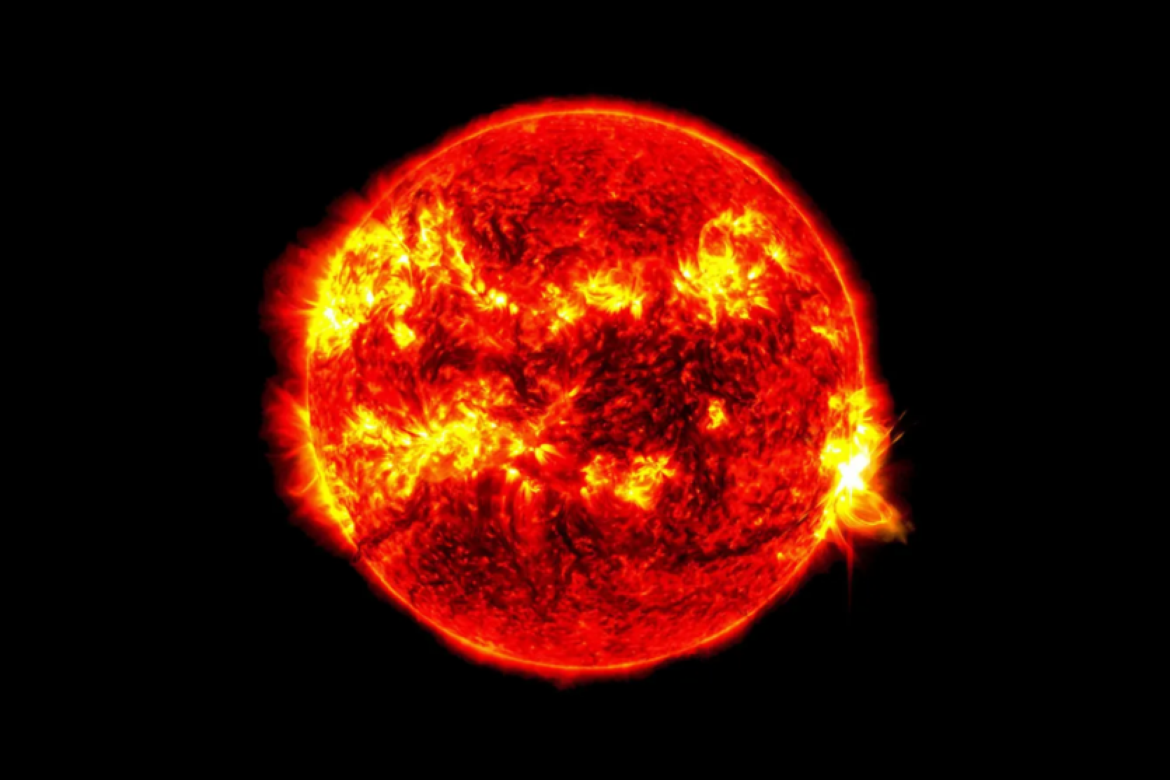 Monster-spot on the Sun "gave out" the most powerful flare for the last 11 years - class X8.7