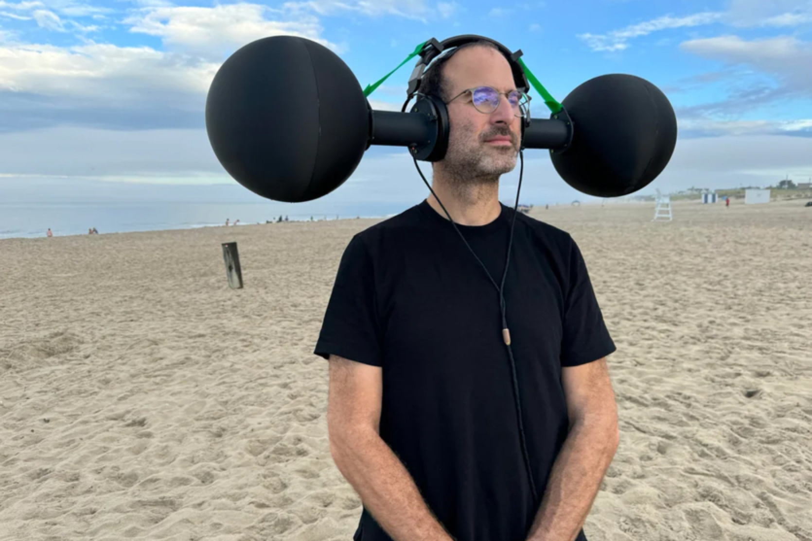 Ol' Thumpy headphones with Helmholtz resonators - bass that no other headphones can deliver