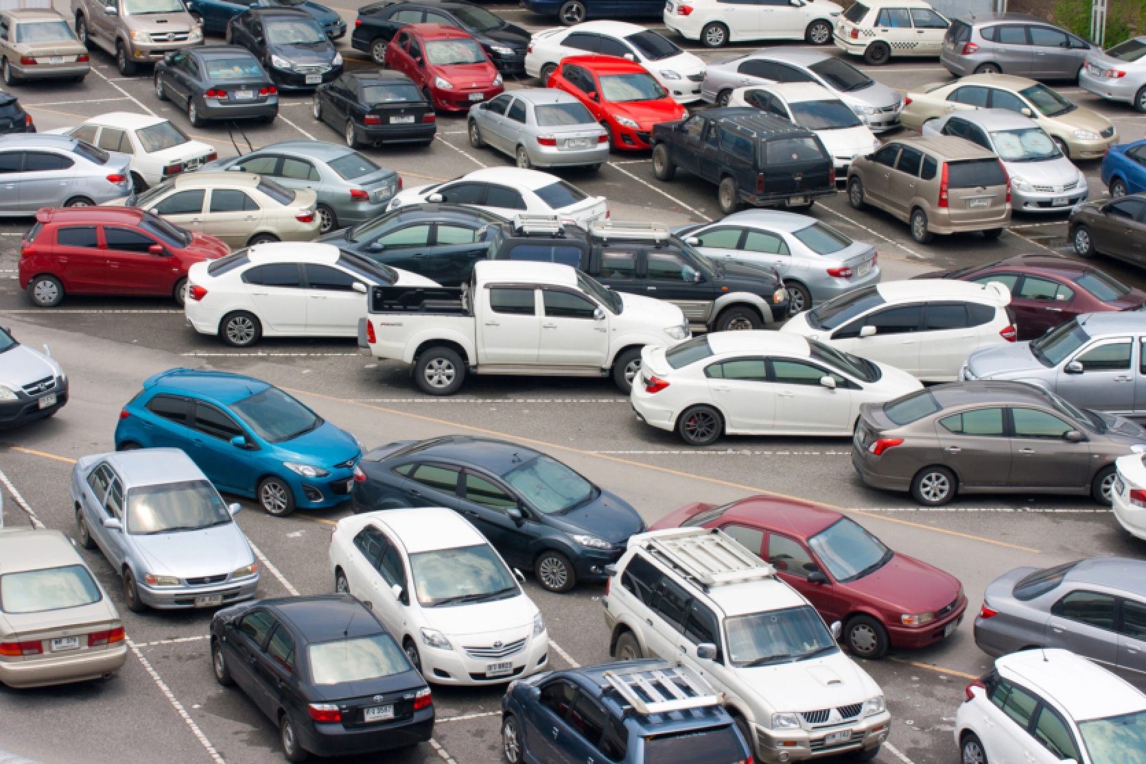 Sold like hotcakes: Ukrainians emptied car dealerships in 2 days after the government's tax initiatives