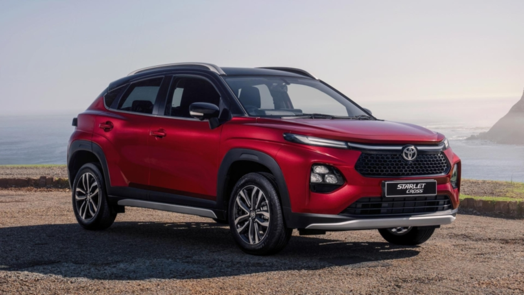 Toyota Starlet Cross - urban crossover, half the price of RAV4