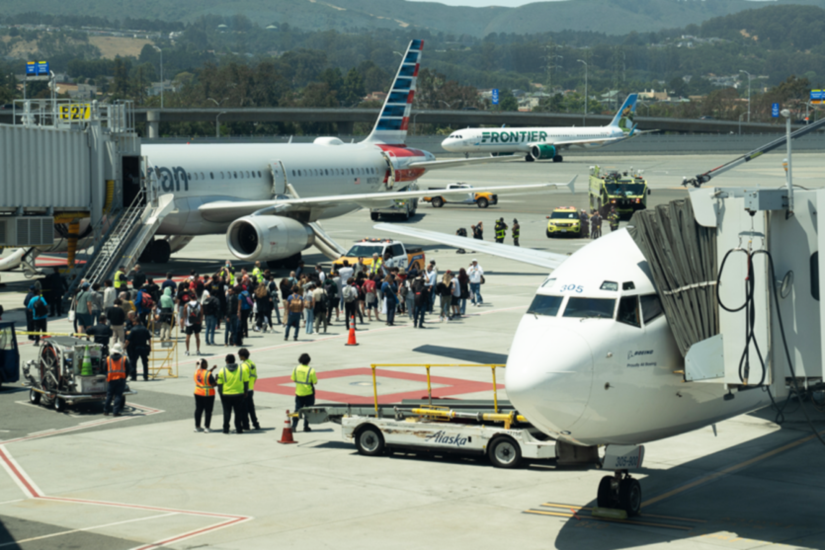 U.S. plane evacuated due to laptop fire - there are injuries