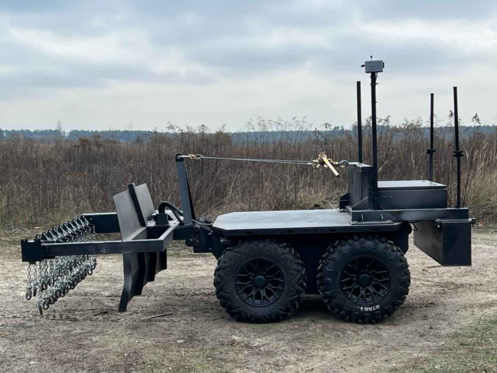 Ukrainian developers have created Ratel Deminer - a machine for remote demining